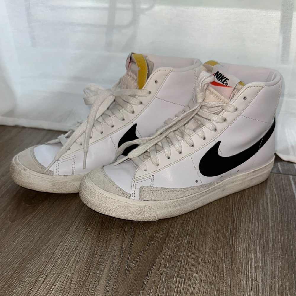 Nike Vintage High top Blazers
